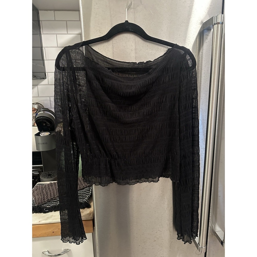 Y2K Shear Cropped Romantic Goth Crew-Neck Black Top Pit2Pit 22 Length 15